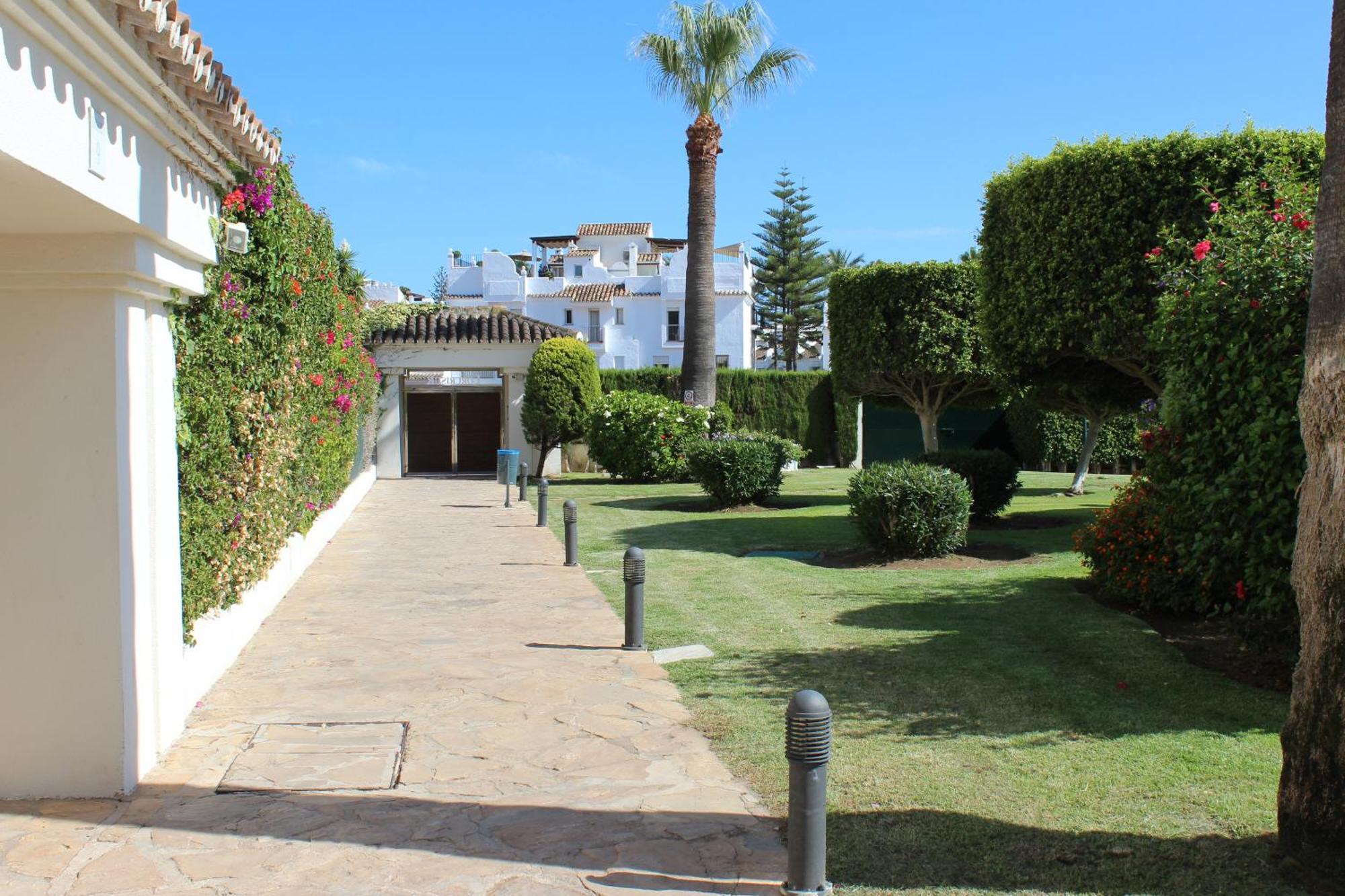 Beach Apartments In Lorcrisur San Pedro Μαρμπέλλα Εξωτερικό φωτογραφία